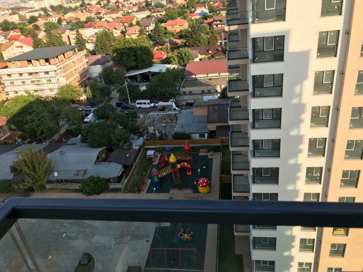 Luxury Westpark 2 Presidentialsuite With Lake View W4 Bukares Bagian luar foto
